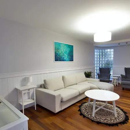 Apartament Family Parking 2 Bathrooms 300 M Sea