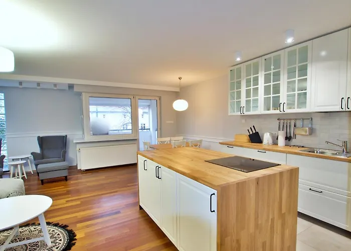 Apartment Family Parking 2 Bathrooms 300 M Sea *